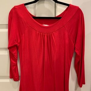 Red 3/4 sleeve top